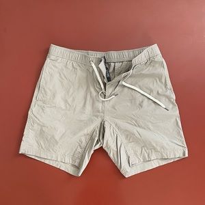 Vuori ripstop shirts size large